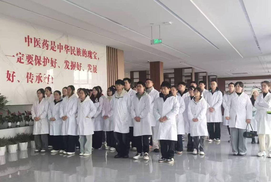 傳承匠心·產(chǎn)教融合 藥學(xué)院赴華培藥業(yè)探討中藥炮制學(xué)課程見習(xí)與教學(xué)設(shè)備創(chuàng)新
